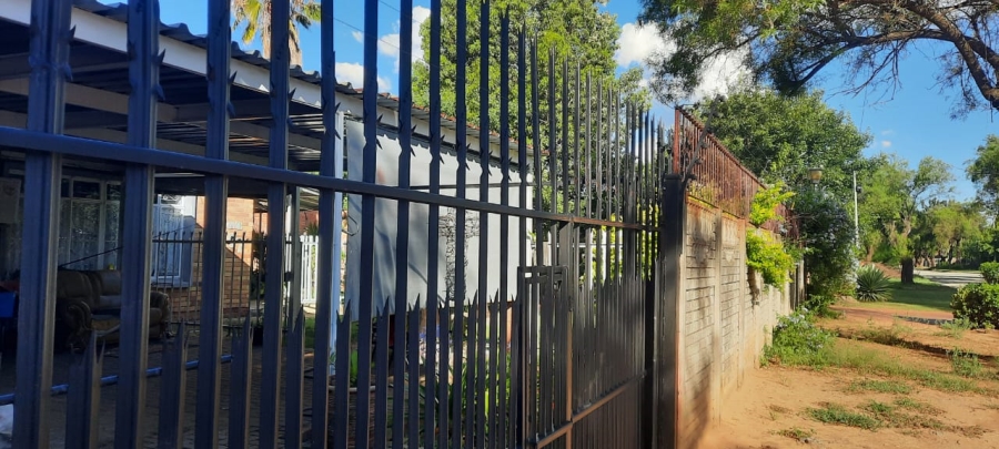 5 Bedroom Property for Sale in Dagbreek Free State